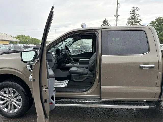 New 2026 Marsh Gray Ford Lariat® image 28
