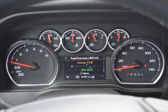 Used 2021 Gray Chevrolet LT image 22