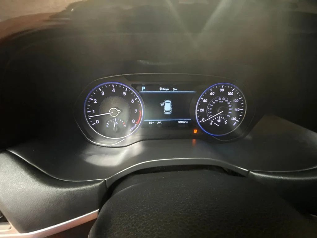 Used 2022 Sierra Burgundy Hyundai SEL image 26