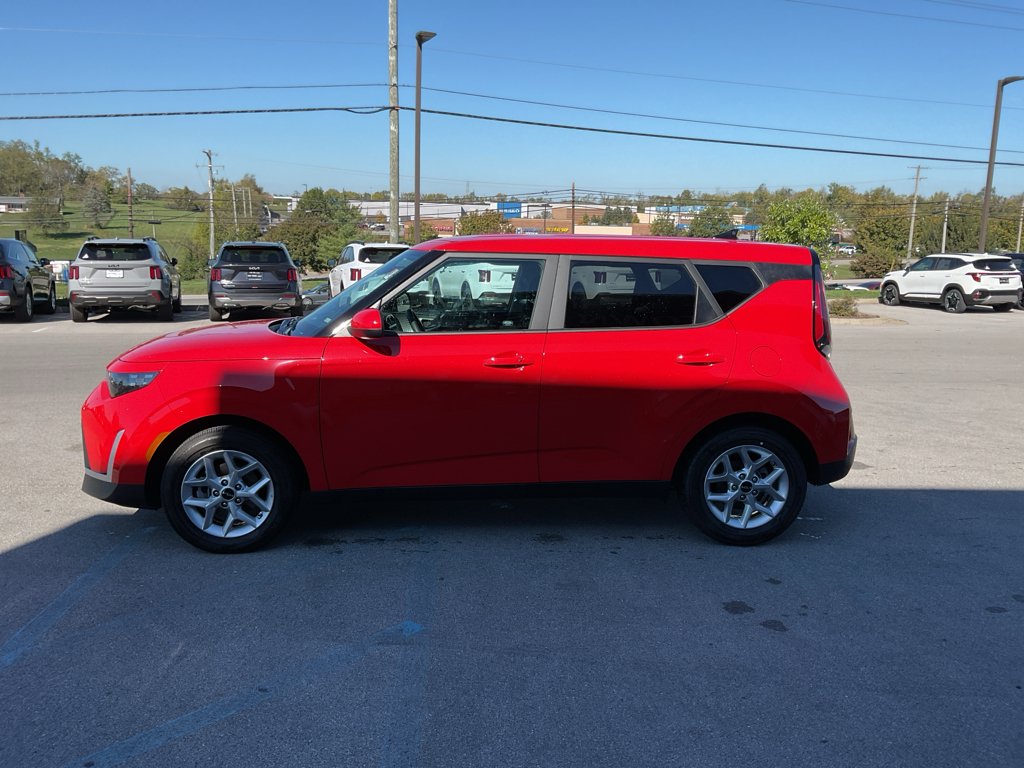 2025 Kia Soul S photo 4
