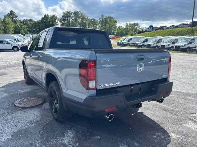 Used 2023 Gray Honda Black Edition image 2