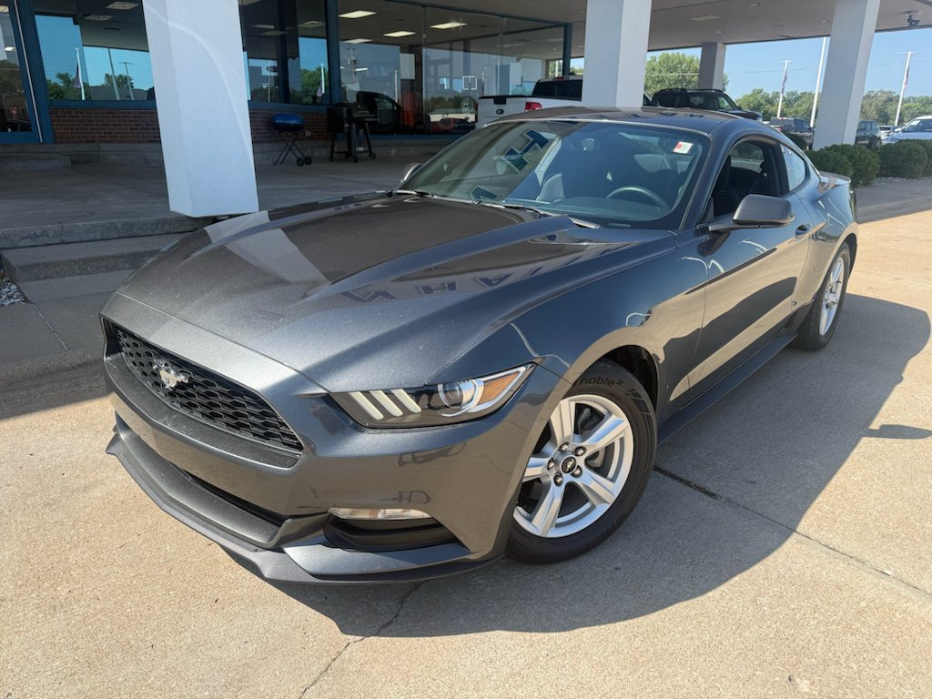 Used 2017 Magnetic Metallic Ford V6 image 5