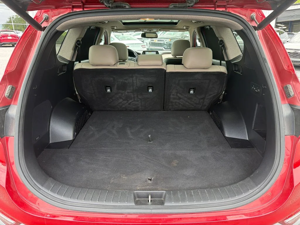 Used 2019 Red Hyundai Ultimate image 18