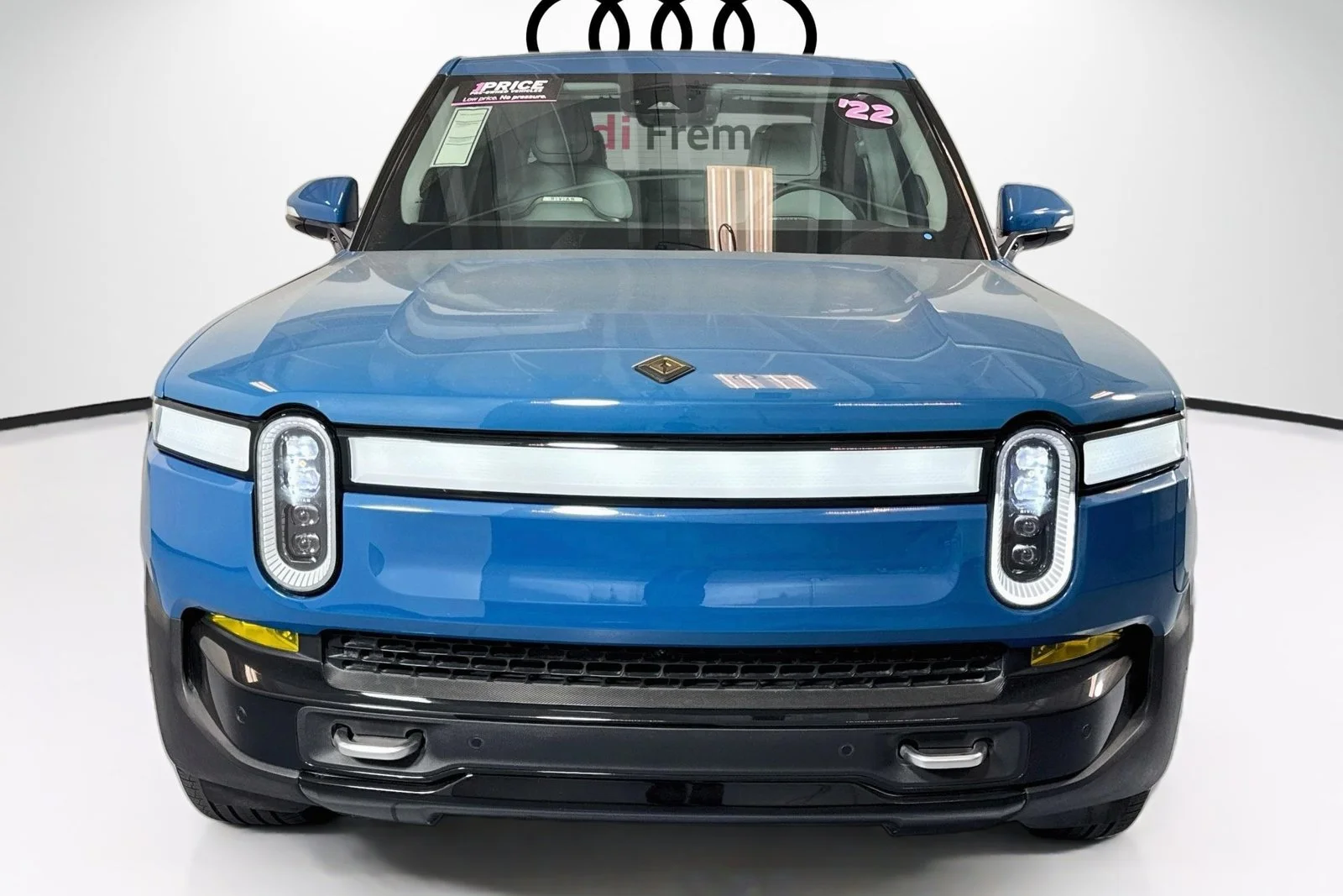 Used 2022 Rivian Blue Rivian Adventure Package image 2
