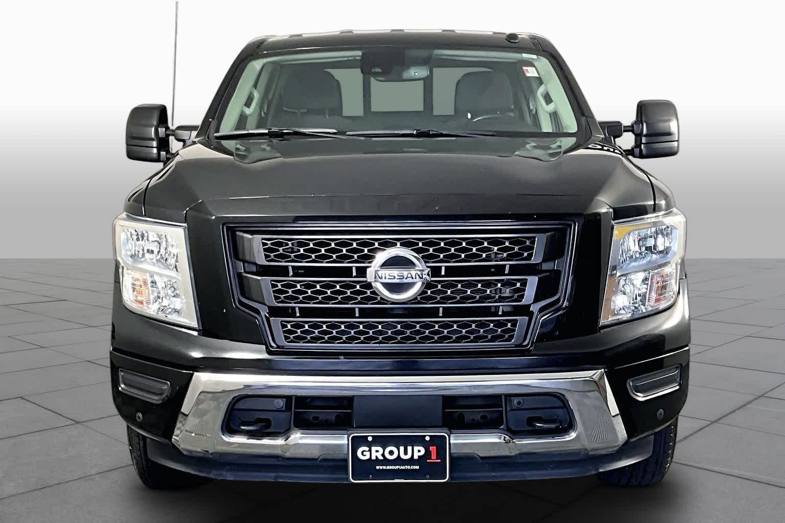 Used 2021 Super Black Nissan SV image 4