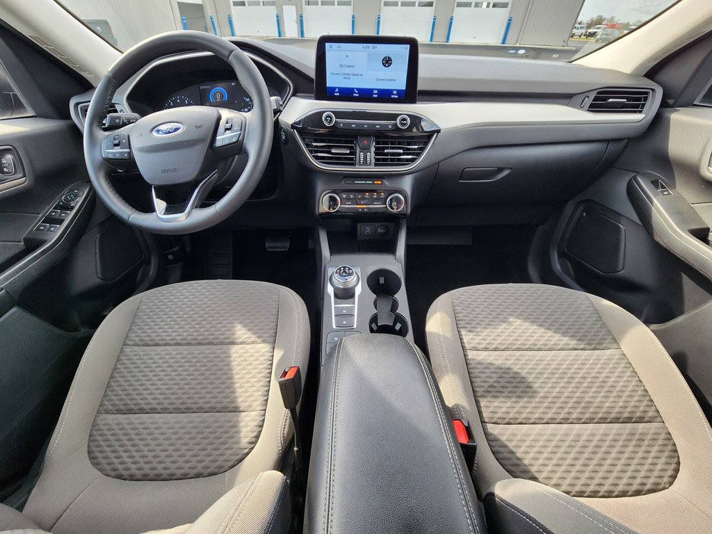 Used 2022 Carbonized Gray Metallic Ford SE image 11
