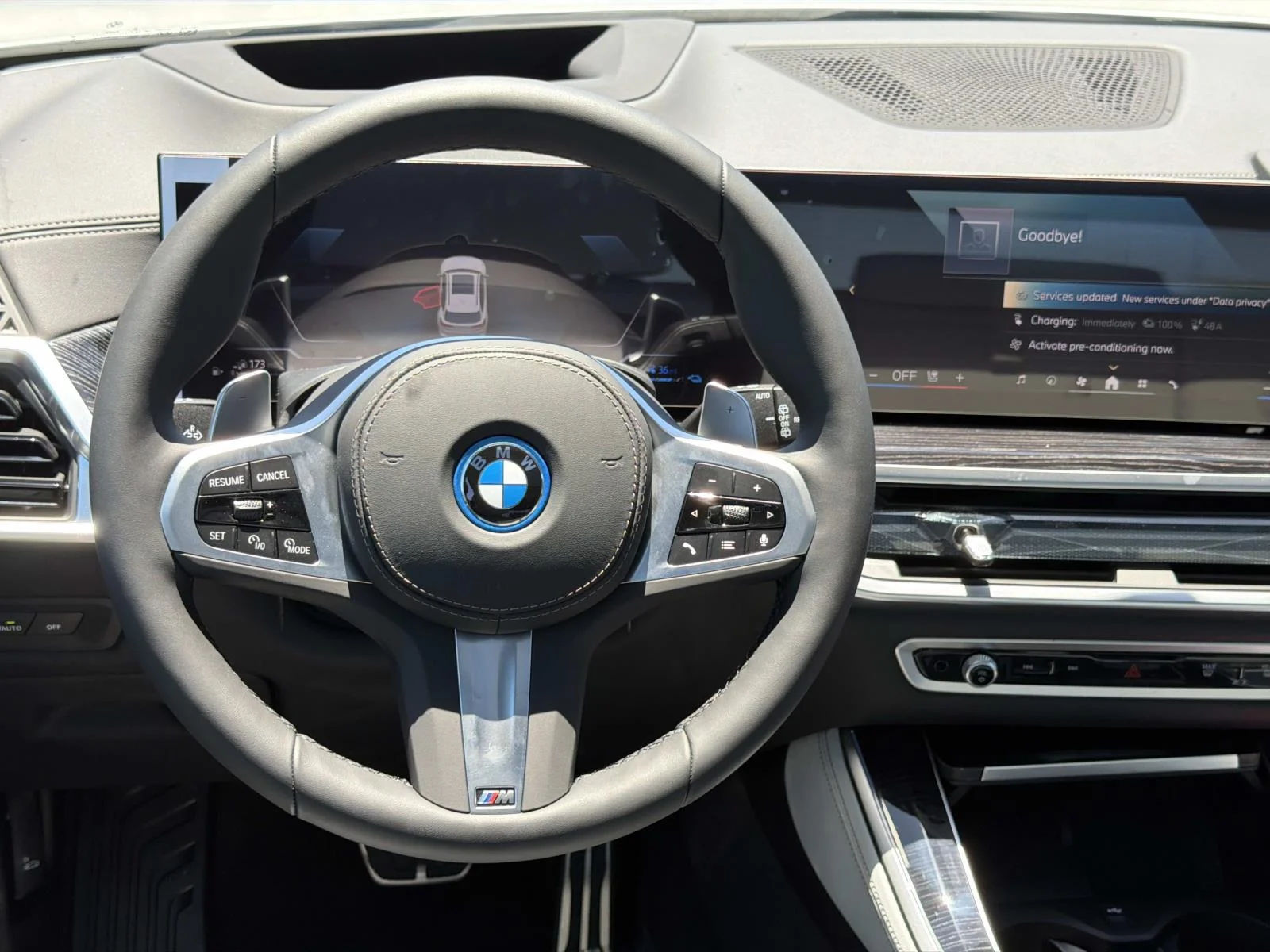 New 2026 Mineral White Metallic BMW xDrive50e Plug-In Hybrid image 8