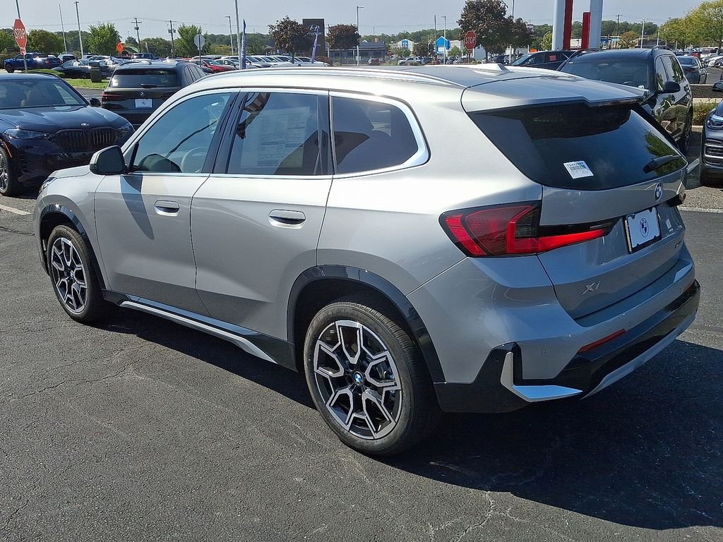 2026 BMW X1 28i - Photo 3