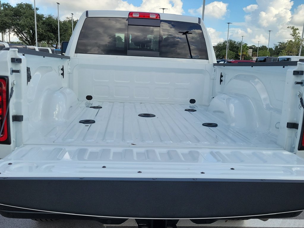 2026 RAM 3500 Tradesman - Photo 9