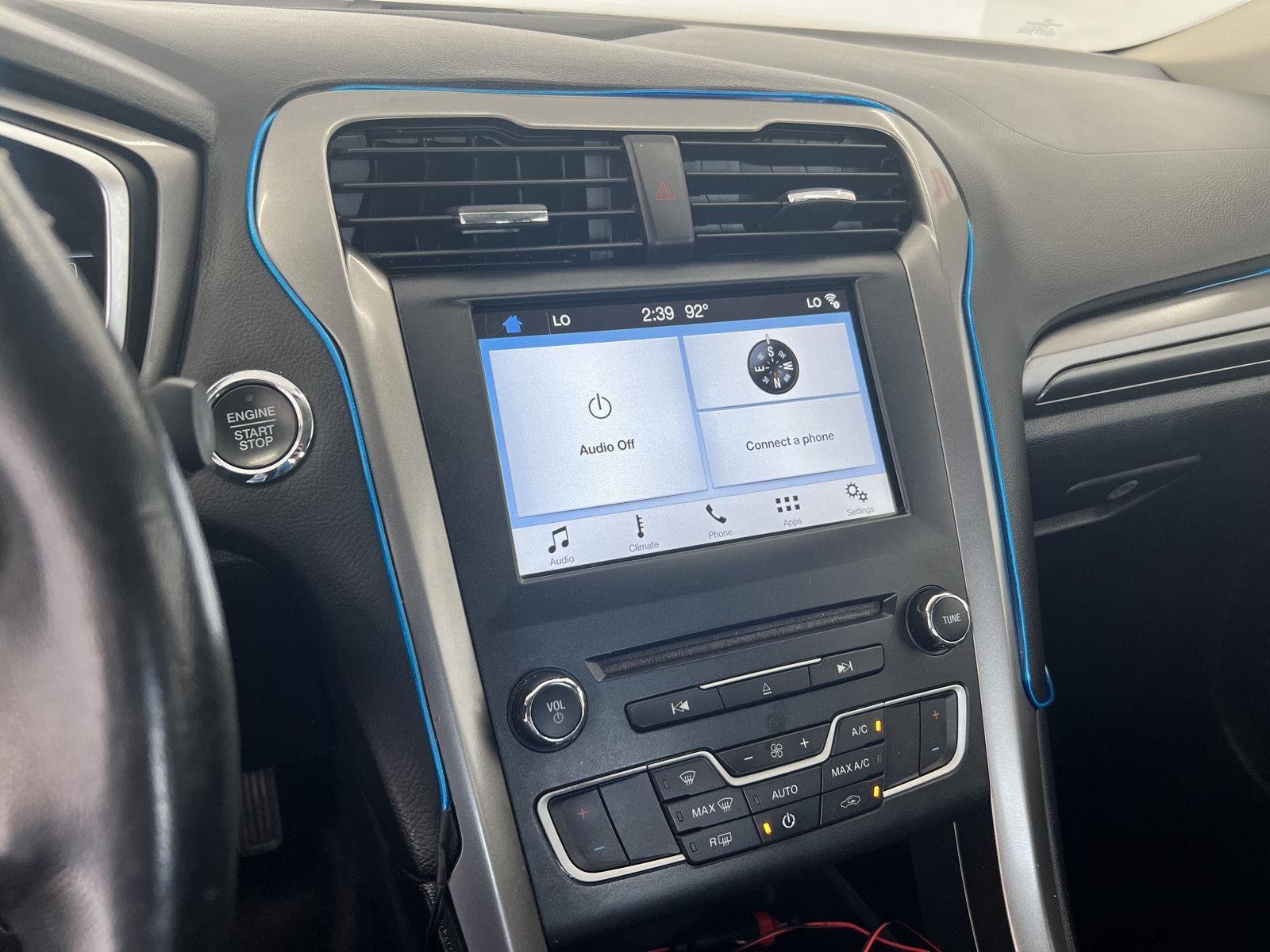 Used 2017 Magnetic Ford SE image 16