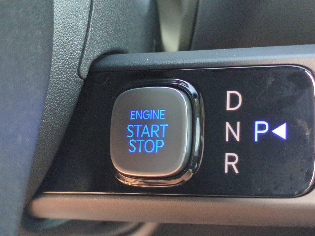 New 2027 White Hyundai Blue SEL 7P image 45