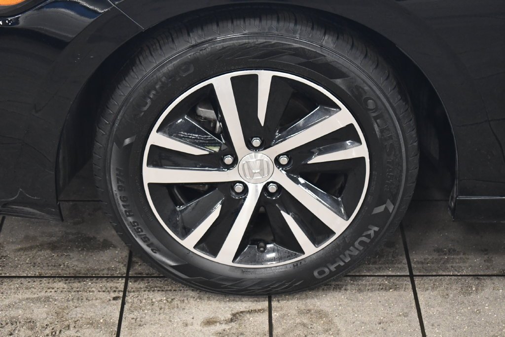 2024 Honda Civic Hatchback LX - Photo 14