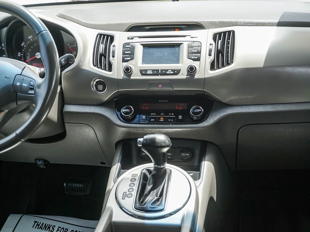 Used 2016 Silver Kia EX image 16