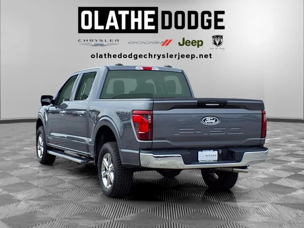 Used 2024 Gray Ford XLT image 5