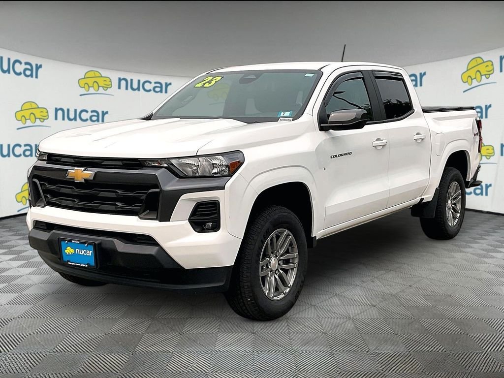 Used 2023 Summit White Chevrolet LT image 3