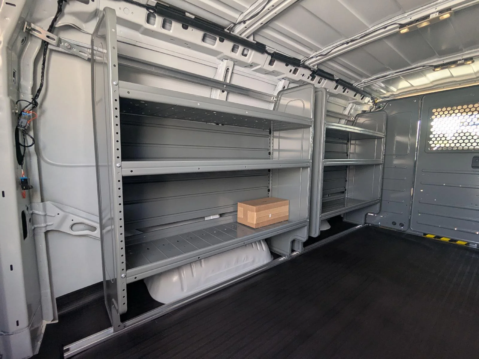 2025 Chevrolet Express Cargo Work Van - Photo 21