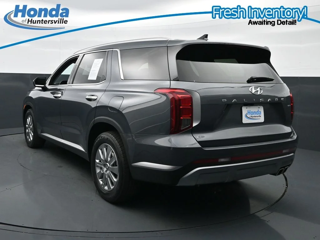 Used 2025 Graphite Hyundai SEL image 7