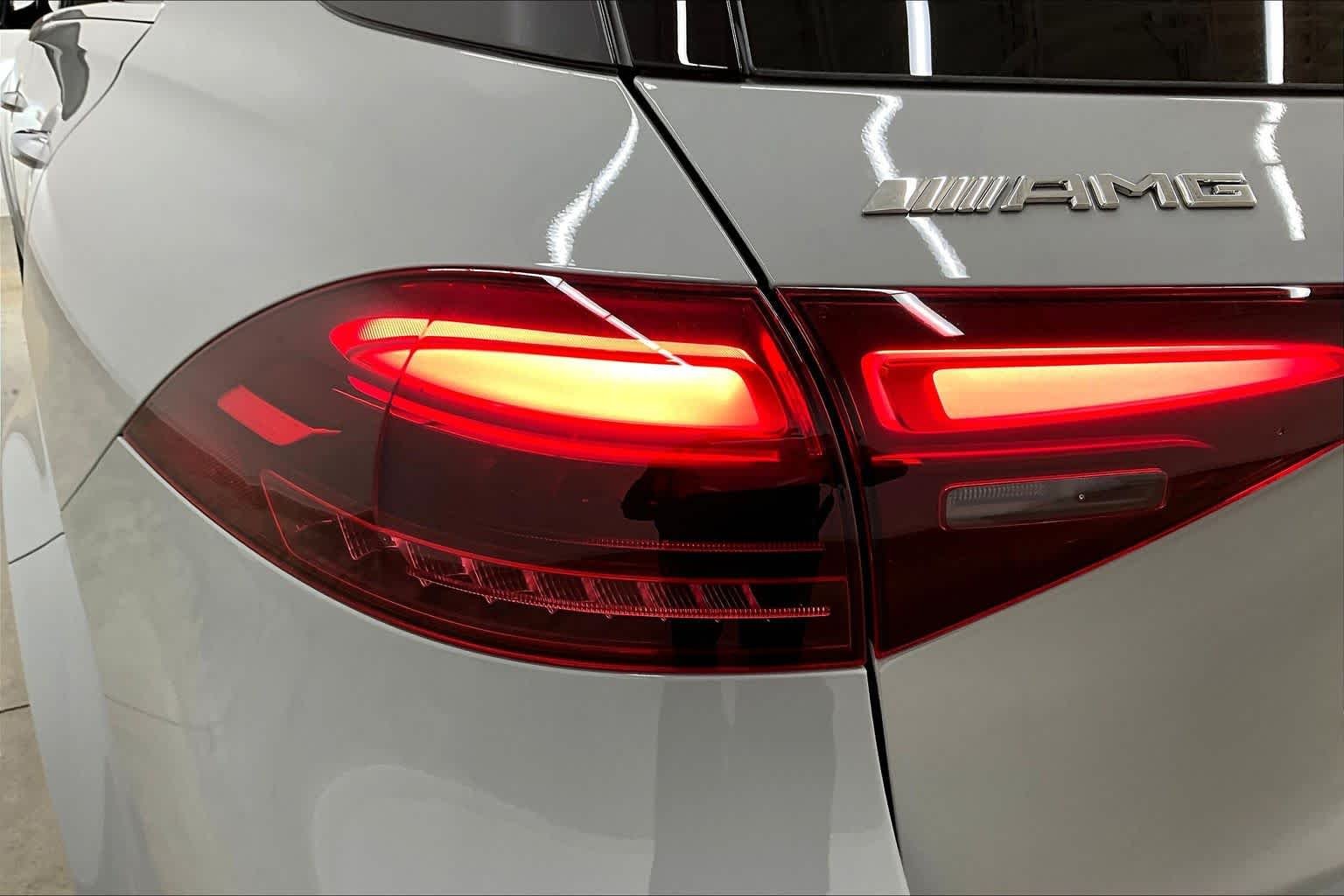 New 2026 MANUFAKTUR Alpine Grey Mercedes-Benz AMG® GLE 63 S image 14