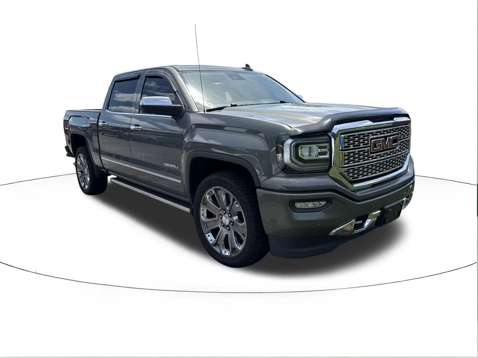2018 GMC Sierra 4WD Crew Cab Short Box's photo