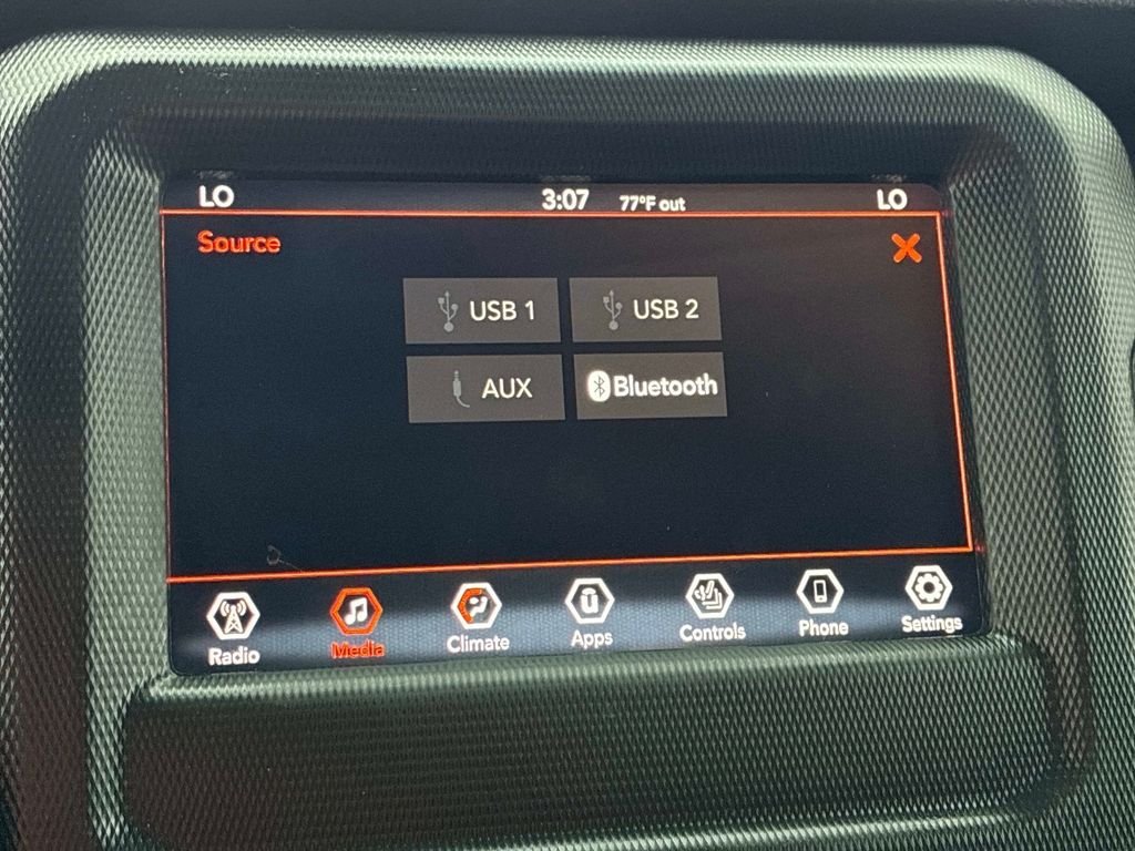 Used 2021 White Jeep Unlimited Sport S image 32