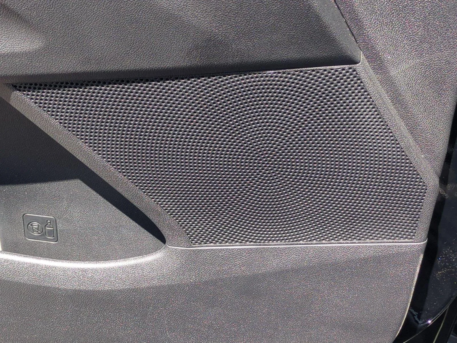 Used 2025 Ebony Black Kia S image 17