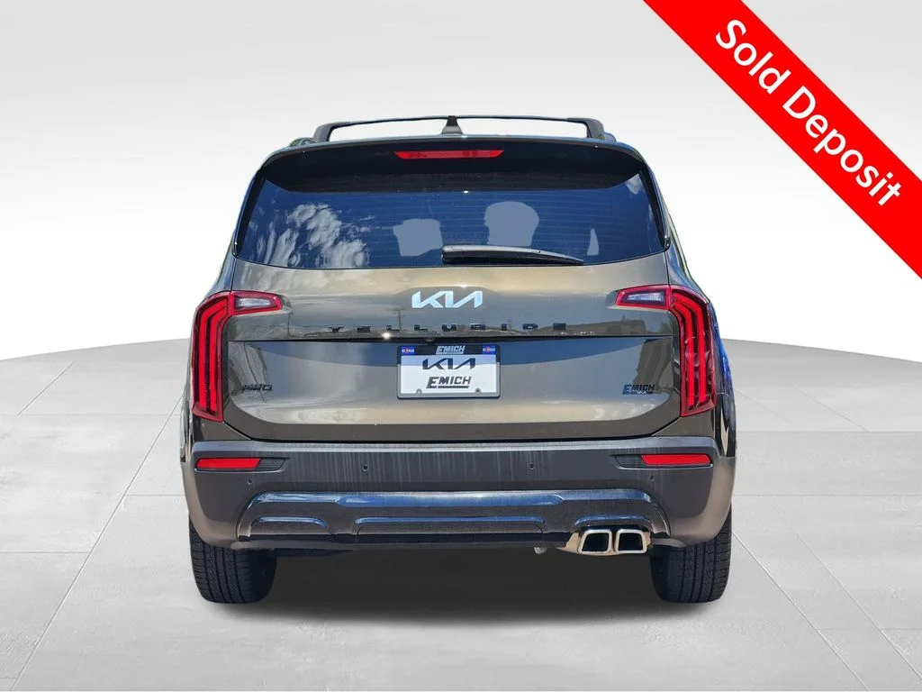 Certified Used 2022 Green Kia SX image 3