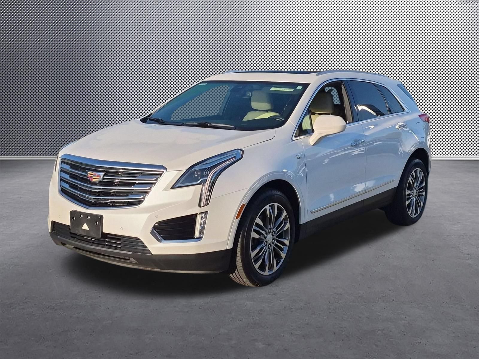 Used 2019 Crystal White Tricoat Cadillac Premium Luxury FWD image 1