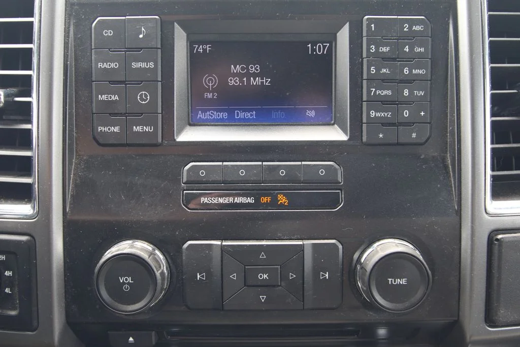 Used 2015 Red Ford XLT image 26