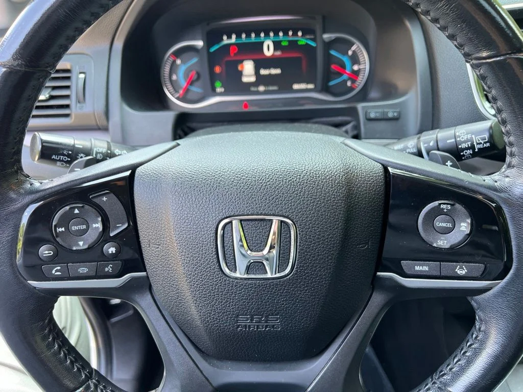 Used 2021 White Honda Special Edition image 31