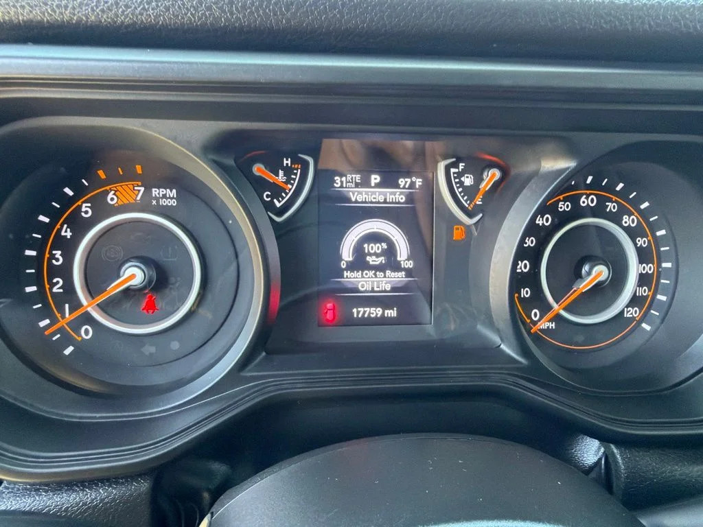 Used 2025 Gray Jeep Sport S image 21
