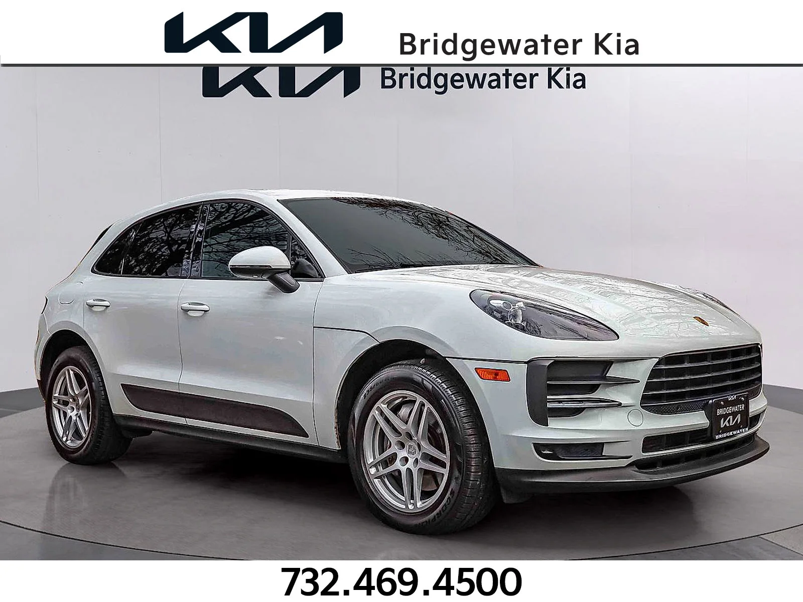 2021 Porsche Macan Base