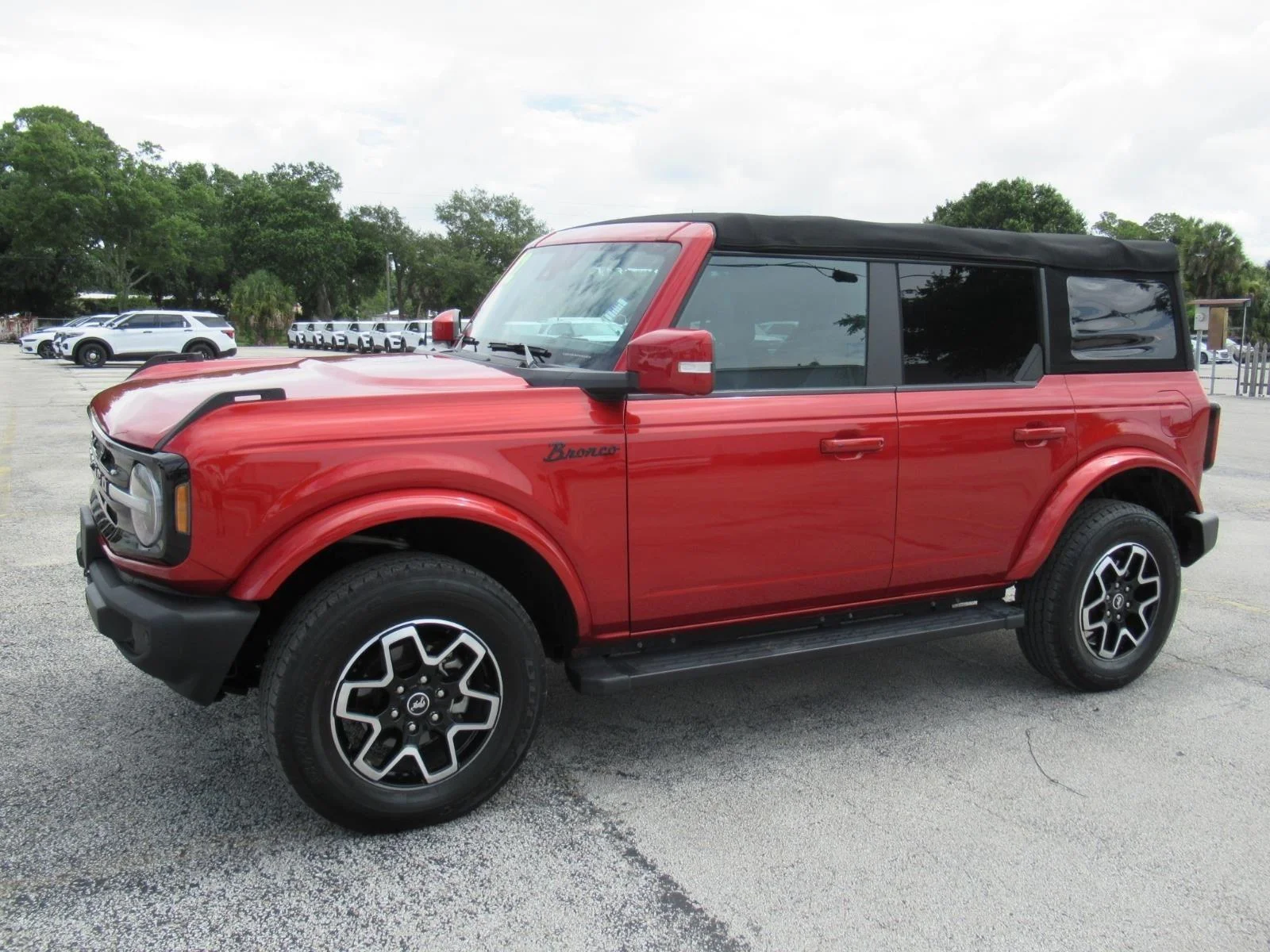Certified Used 2022  Ford Outer Banks image 4