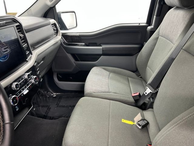 Used 2023 Black Ford XLT image 13