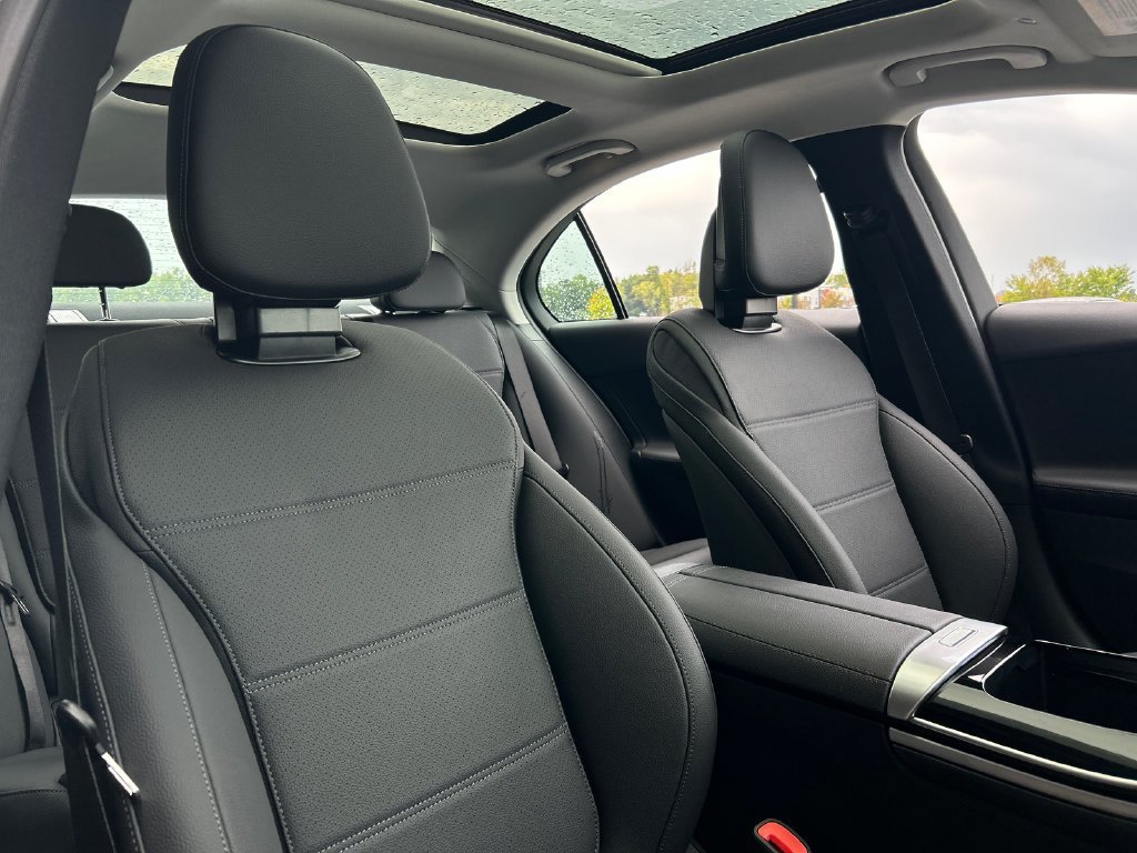 New 2026 Polar White Mercedes-Benz C 300 image 62