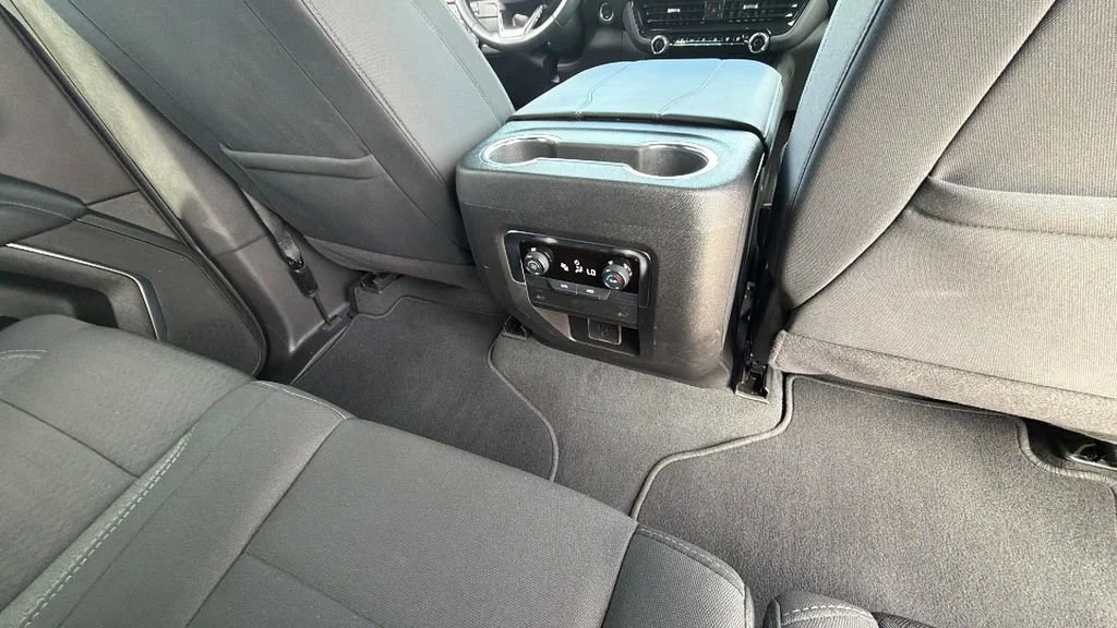 Used 2025 Black Chevrolet LS image 33