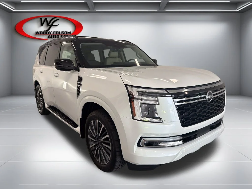 New 2026 Everest White TriCoat / Super Black Two-tone Nissan Platinum Reserve image 3