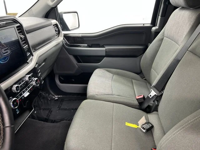 Used 2023 Black Ford XLT image 13