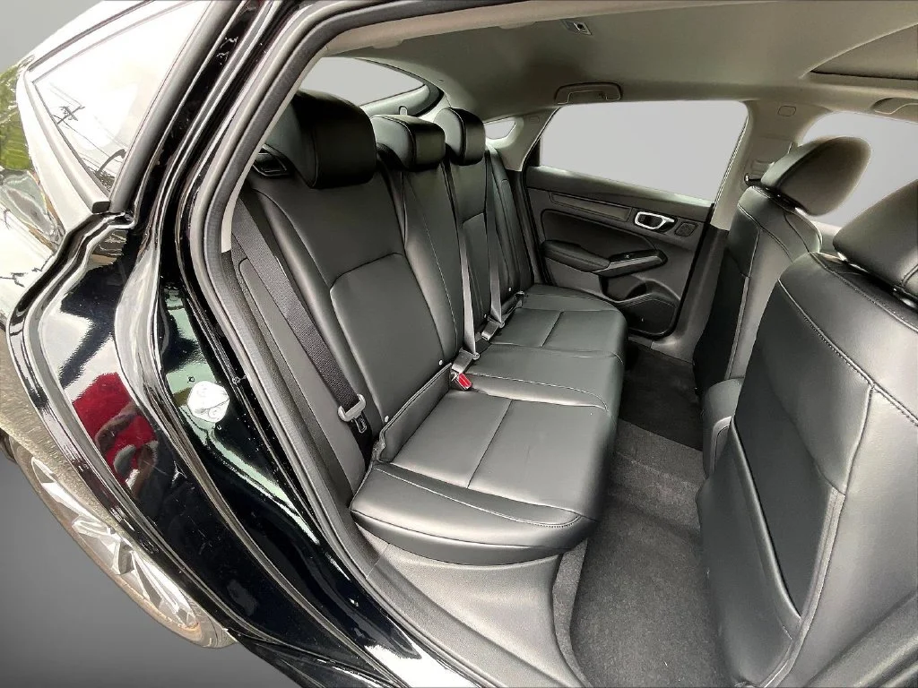 New 2026 Majestic Black Pearl Acura FWD image 9