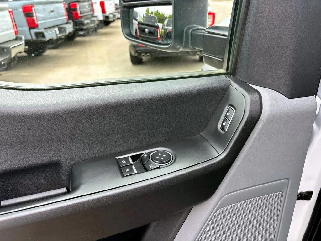 Used 2024 Oxford White Ford XL image 12