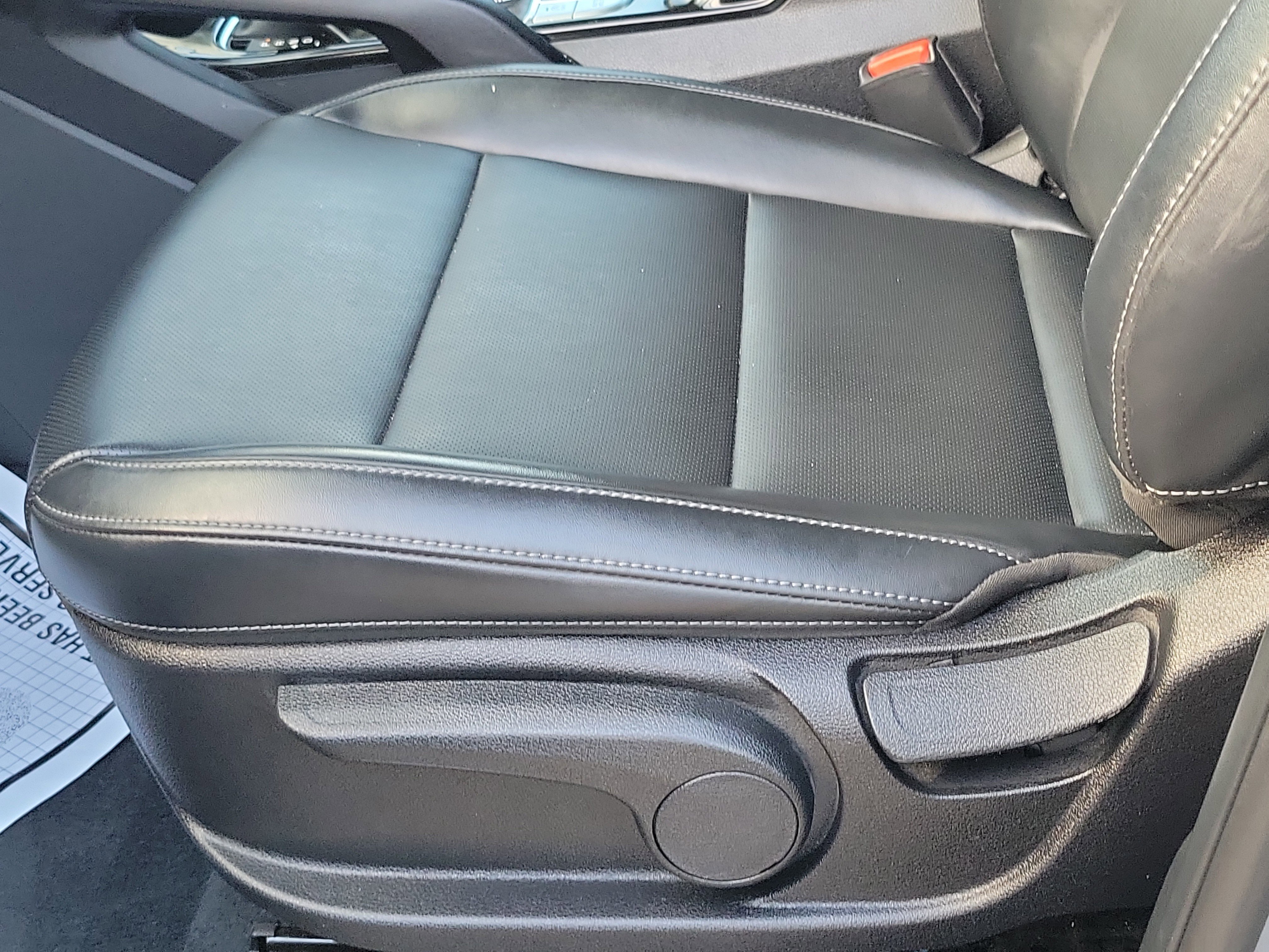 2025 Kia Telluride LX - Photo 17