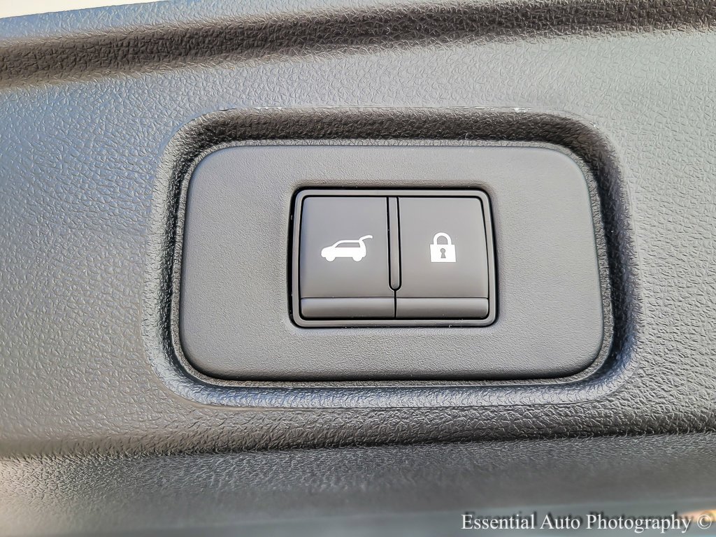 New 2026 Everest White Pearl Tricoat Nissan SL image 19