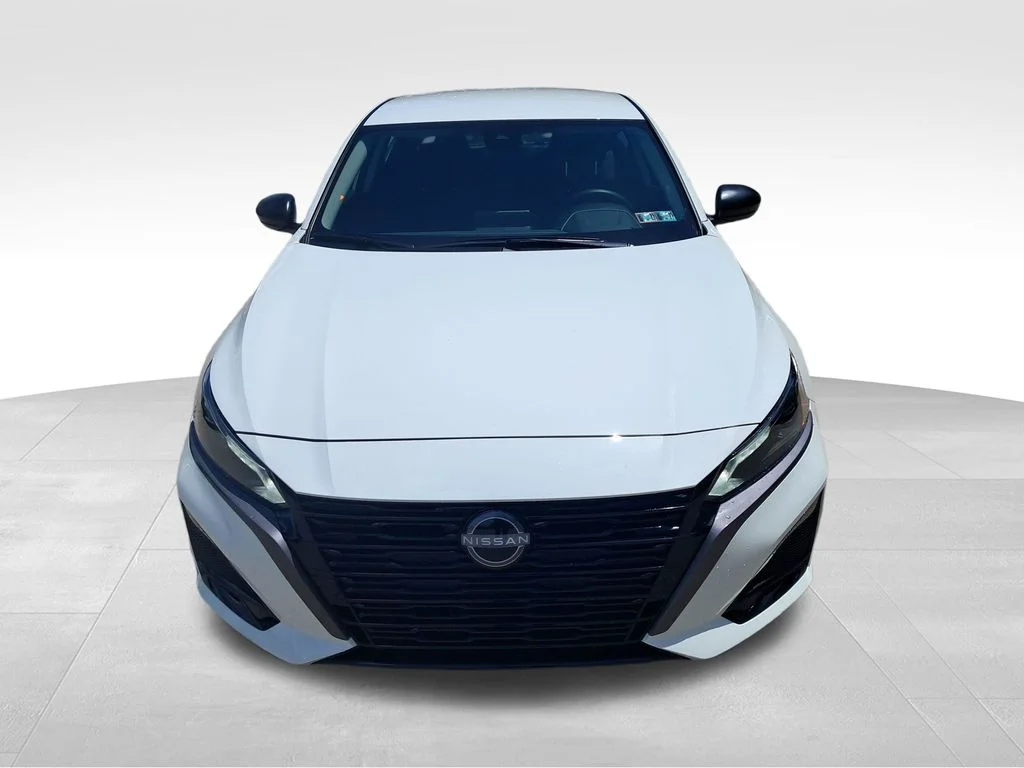 New 2026 White Nissan 2.5 SV image 9