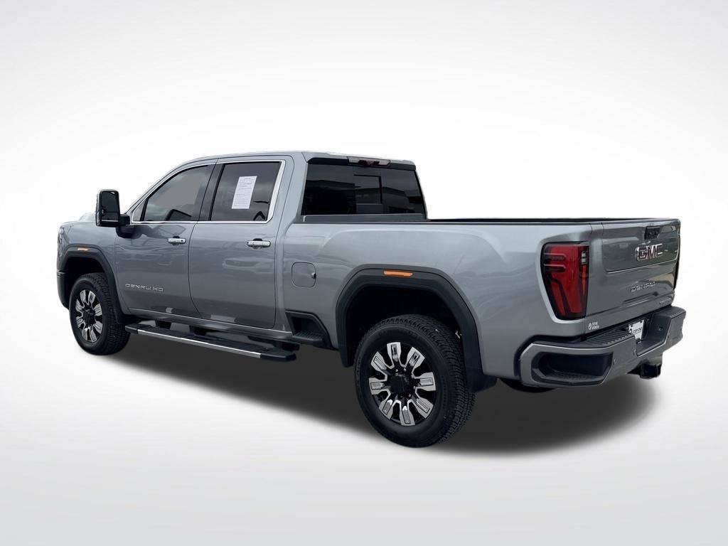 Used 2024 Silver GMC Denali image 5
