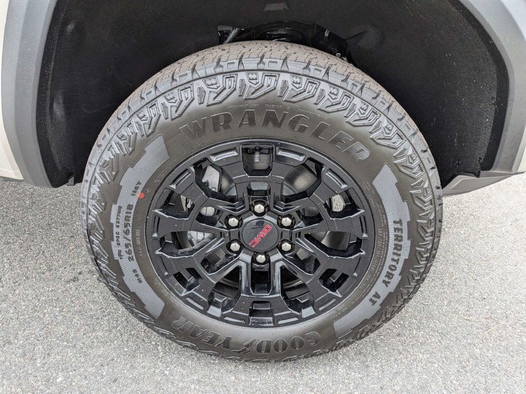 2026 GMC Canyon Elevation - Photo 8