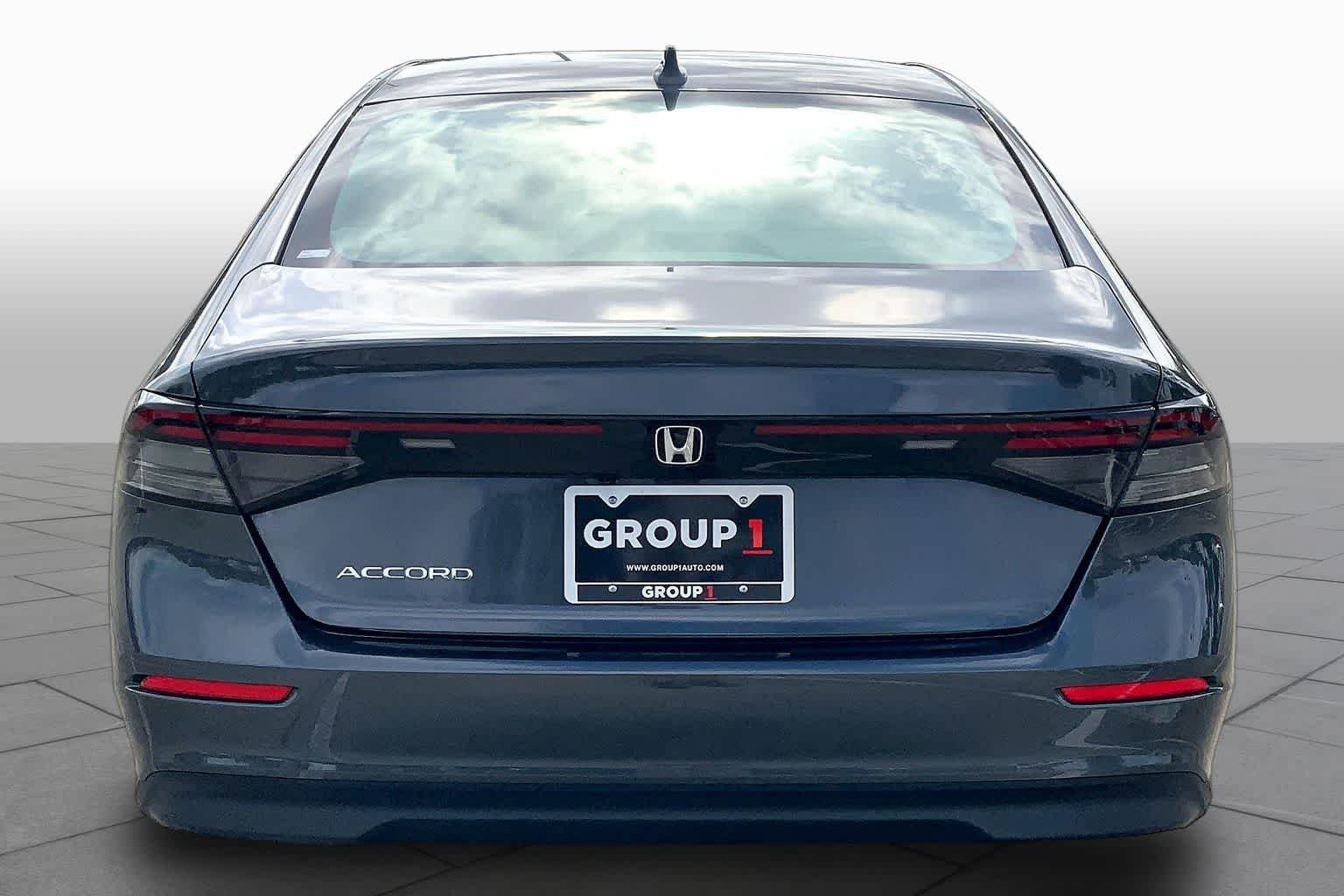 New 2026 Meteorite Gray Metallic Honda LX image 4