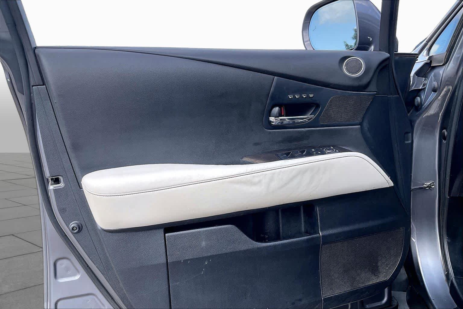 Used 2015 Nebula Gray Pearl Lexus  image 19