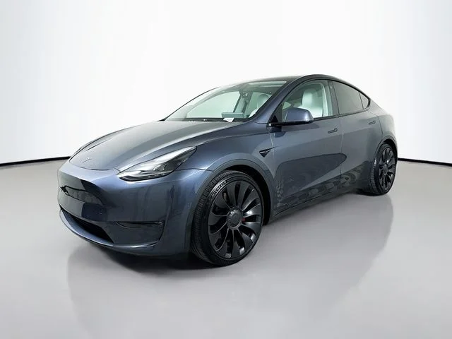 2022 Tesla Model Y Performance Dual Motor All-Wheel Drive's photo