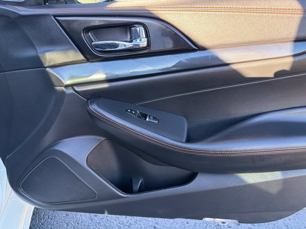 Used 2019 White Nissan SR image 17