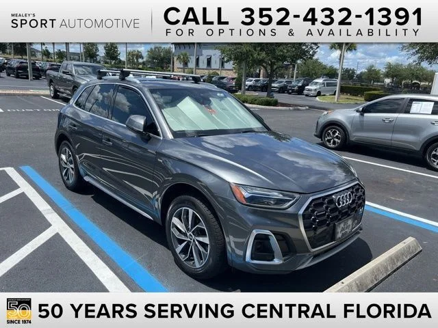 2022 Audi Q5 45 Premium Plus's photo