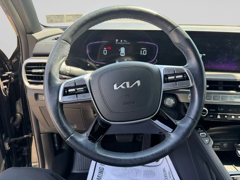 Used 2024 Black Kia EX X-Line image 13